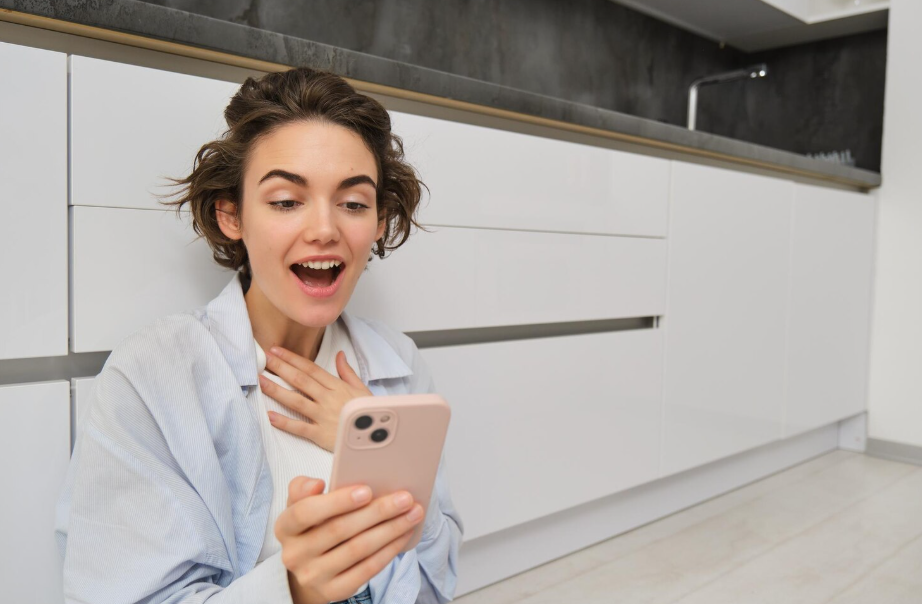 «Макс» обходит блокировку – как владельцам iPhone в Карелии настроить уведомления